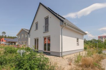Wünsdorfer Sonnengärten | Neubau 2022 | 4 Zi. | 90qm Wfl.| 457qm Grst. | viel Gestaltungsspielraum - Gartenansicht