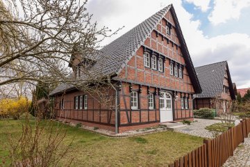 Wunderschönes Fachwerkhaus | 5 Zi. | BJ 1996 | Garage | Garten | gepflegt | beliebte Wohnlage, 15806 Zossen / Glienick, Einfamilienhaus